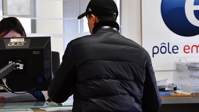 Les demandeurs d'emploi de Bourgogne-Franche-Comté et Centre-Val-de-Loire devront renseigner chaque mois leurs actes de recherche d'emploi à l'occasion de la mise à jour de leur situation