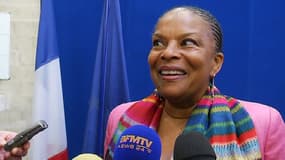 Christiane Taubira, la garde des Sceaux, gardait le sourirs et assurait jeudi pendant la visite d'une prison de Seine-et-Marne, que sa "sérénité" n'était nullement "entamée".