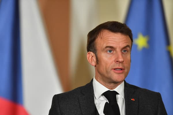 Le président Emmanuel Macron mardi 5 mars en République tchèque, à Prague 