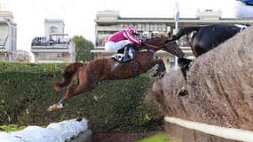 Docteur de Ballon double la mise dans le Grand-Steeple Chase de Paris 