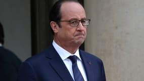 François Hollande sur le perron de l'Elysée, le 2 décembre 2014.