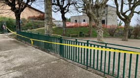 Un homme a été tué par balle et un deuxième grièvement blessé au couteau ce 25 mars 2025 à Saint-Laurent-de-Mure (Rhône)