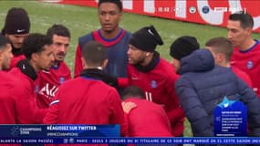 Neymar lors de l'échauffement du match Manchester City-PSG, le 4 mai 2021