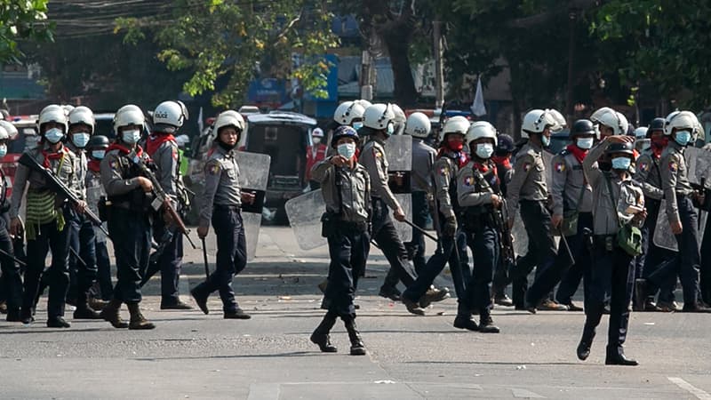 Le pays est secoué par une vague de manifestations et une campagne de désobéissance civile depuis le putsch qui a renversé Aung San Suu Kyi le 1er février.