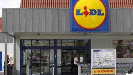 Magasin Lidl à Saint Sébastien-sur-Loire près de Nantes. L'intoxication alimentaire par la bactérie Escherichia Coli qui a provoqué l'hospitalisation à Lille de plusieurs enfants a été causée par des steaks hachés fabriqués en France notamment avec une vi