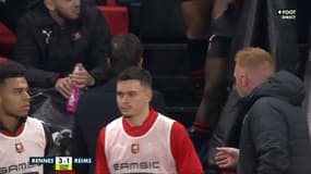 Will Still tend la main à Julien Stéphan qui ne le voit pas après Rennes-Reims (3-1, 13e journée de Ligue 1), le 26 novembre 2023