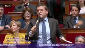 "Où est le vrai pouvoir d'achat pour les services publics?" La longue charge de Carvounas contre Philippe