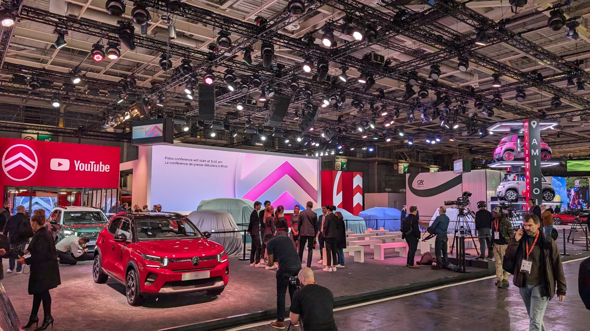 Le stand de Citroën au Mondial de l'Auto 2024, à Paris.
