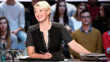 Maïtena Biraben sur le plateau du Grand Journal de Canal+.