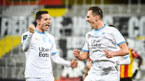 Florian Thauvin et Arkadiusz Milik célèbrent un but de l'OM