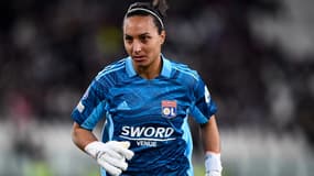 Sarah Bouhaddi avec l'OL en mars 2022