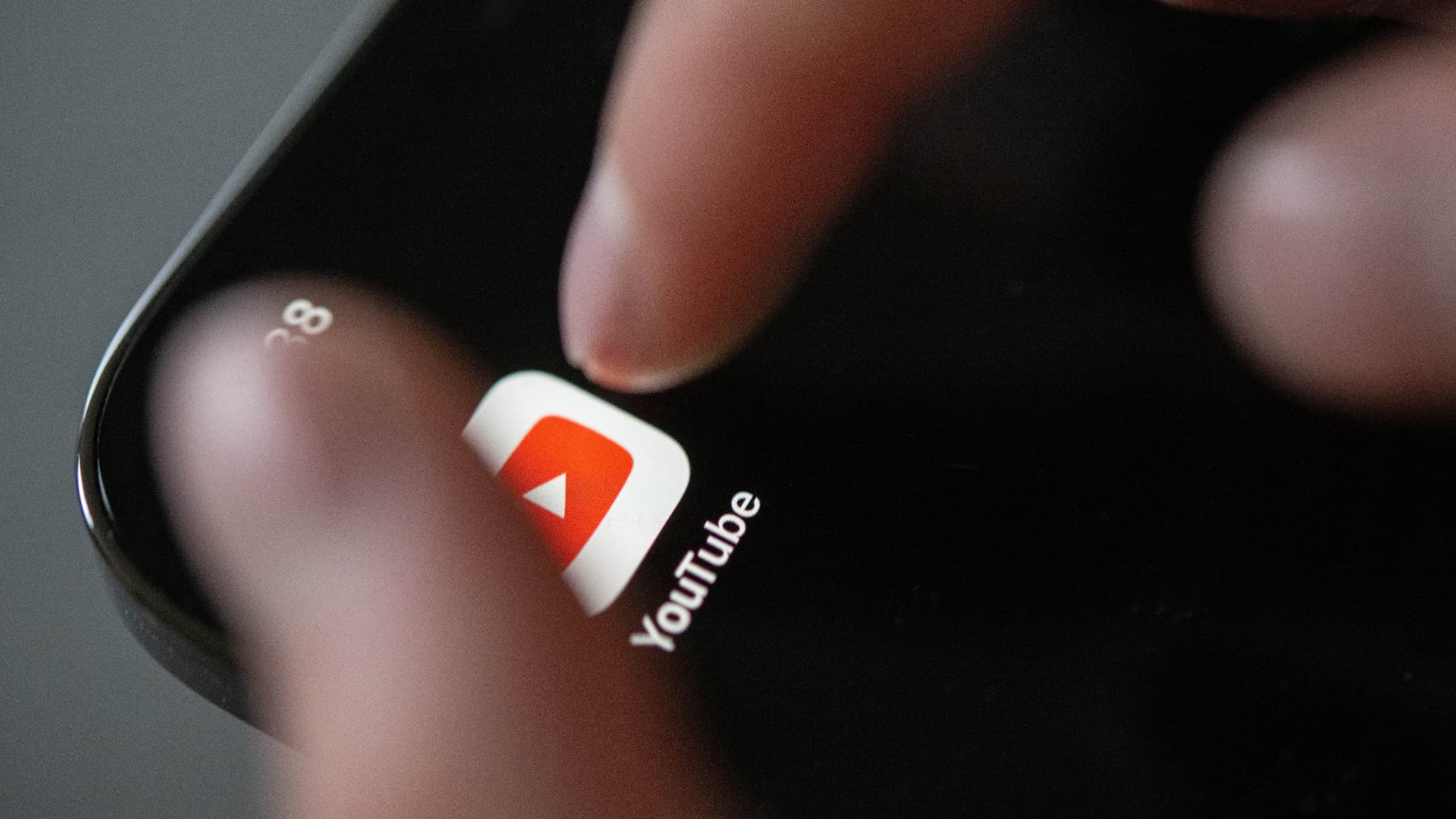 PRÉPAREZ-VOUS AU RAZ DE MARÉE DE VIDÉOS GÉNÉRÉES PAR L'IA: GOOGLE VA PROPOSER UNE VERSION SIMPLIFIÉE ET GRATUITE DE VEO3 POUR CRÉER DES SHORTS DANS YOUTUBE