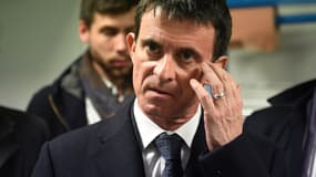 Le jeune homme qui a giflé Valls a écopé de trois mois de prison avec sursis.