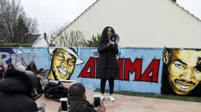 Rassemblement en mémoire d'Adama Traoré en présence de la soeur d'Adama Traoré. 