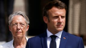 Le président français Emmanuel Macron et la Première ministre Elisabeth Borne, le 18 juin 2022 à Suresnes près de Paris