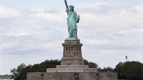 La Statue de la Liberté va subir des travaux de rénovation et de sécurité d'un montant de 27,25 millions de dollars et sa partie intérieure sera fermée aux visiteurs pendant un an à partir d'octobre, 125 ans après son inauguration. Les touristes pourront