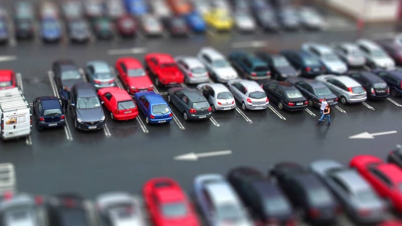 Près de 3 voitures vendues sur 4 en France sont des véhicules d’occasion, soit 5,64 millions de voitures passées d’un propriétaire à un autre en 2016.