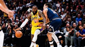 LeBron James face à Denver.