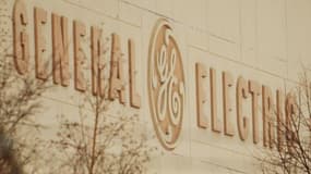 Le groupe américain General Electric va supprimer 600 postes en France, dont 400 dans l'activité finance, dans le cadre d'un vaste plan de restructuration, selon une source syndicale qui a confirmé une information des Echos. /Photo d'archives/REUTERS/Bria
