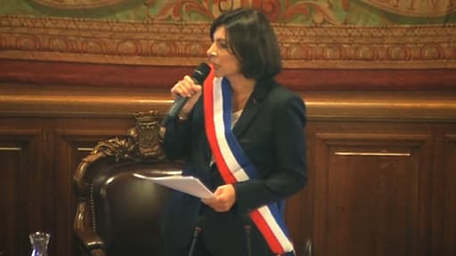 Anne Hidalgo à la mairie de Paris le 5 avril 2014.