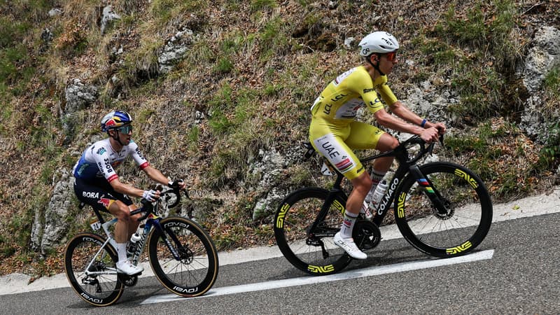 Jai Hindley et Tadej Pogacar lors de la 15e etape du Tour de France le 19 juillet 2026 2322248