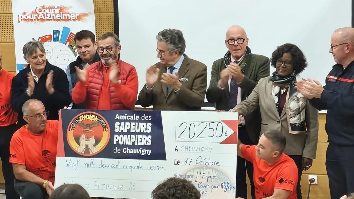 Vienne: les pompiers de Chauvigny récoltent plus de 20.000 euros pour la lutte contre Alzheimer