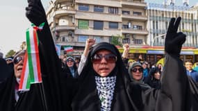 Une femme iranienne lors d'un rassemblement contre l'attaque américaine, à Téhéran le 22 juin 2025