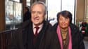 L'ancien maire de Paris Jean Tibéri (G) et sa femme Xavière à leur arrivée dans un bureau de vote au second tour des élections municipales de 2008