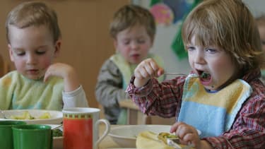 Depuis le 1er août 2013, l'Allemagne a inscrit dans la loi le droit à une place en crèche pour tous les enfants de plus de 1 an et de moins de 3 ans.