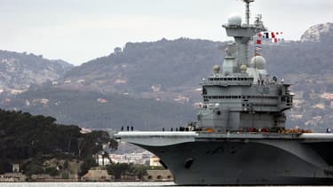 Le Charles de Gaulle sera indisponible de fin 2016 à début 2018 pour une grande révision