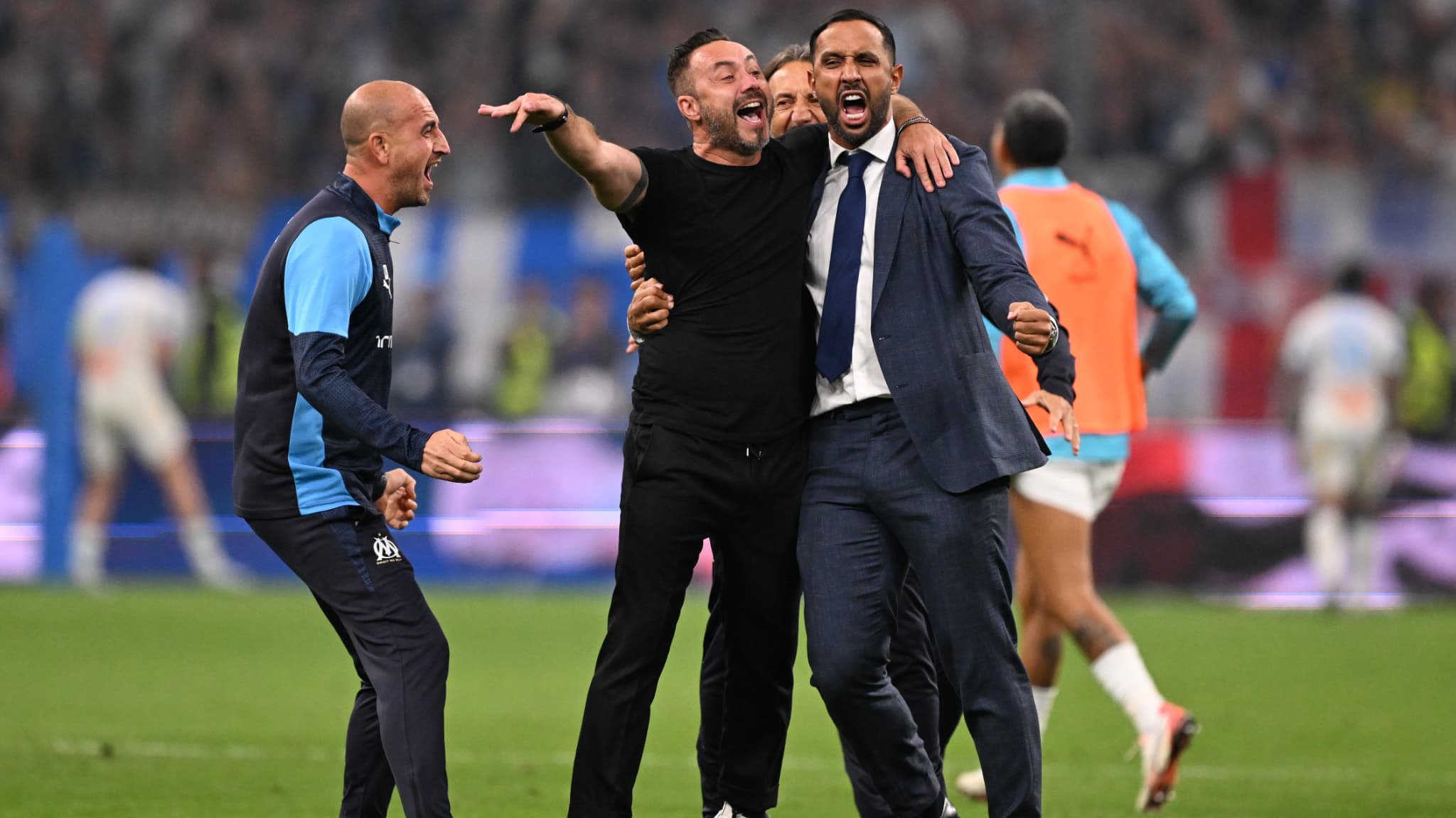 "DES GENS DANS LES RUES JUSQU'À 3H DU MATIN": BENATIA A VÉCU SA "PLUS BELLE JOURNÉE" À MARSEILLE APRÈS LA VICTOIRE CONTRE LE PSG