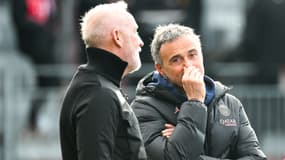 Eric Roy et Luis Enrique lors de Brest-PSG en Ligue 1 le 1er février 2025