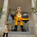 A Fukushima, la statue d’un enfant en combinaison antiradiation agace les habitants 