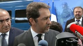 Christophe Castaner a affirmé vendredi à Saint-Astier (Dordogne), à propos de photos publiées de lui en boîte de nuit, qu'il n'y avait "pas de polémique".