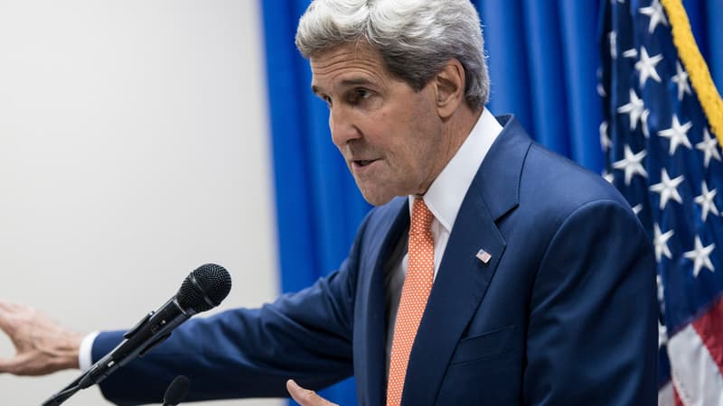 John Kerry s'exprime à l'ambassade américaine à Bagdad, le 23 juin 2014.