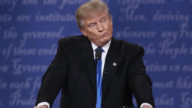 Donald Trump lors du premier débat présidentiel face à Hillary Clinton, à l'université Hofstra près de New York, le 26 septembre 2016. 