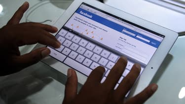 Facebook et Apple voudraient congeler les ovules de leurs employées, pour attirer les femmes dans l'entreprise.