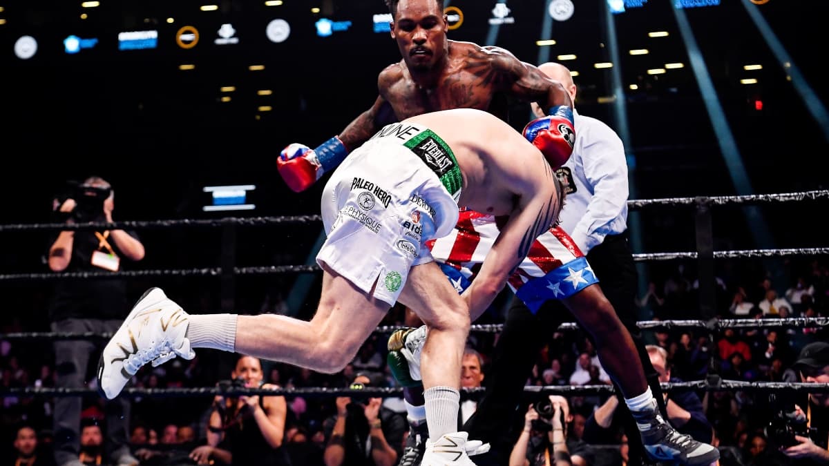 Jermall Charlo, champion WBC des moyens, lors de sa victoire sur Dennis Hogan en décembre 2019