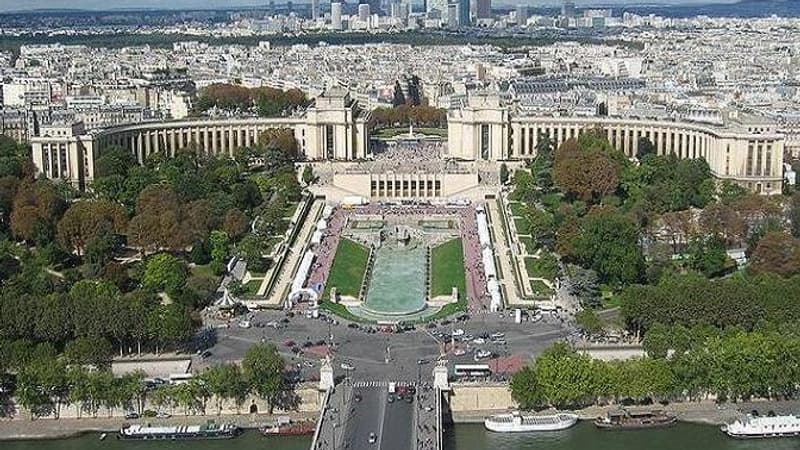 Paris: la place du Trocadéro bientôt complètement rouverte à la circulation? (1/1)