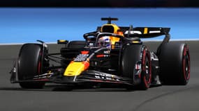 Max Verstappen au volant de sa Red Bull, à Riyad (Arabie saoudite) le 8 mars 2024