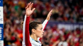 Cléopâtre Darleux avec l'équipe de France de handball lors de l'Euro 2022.