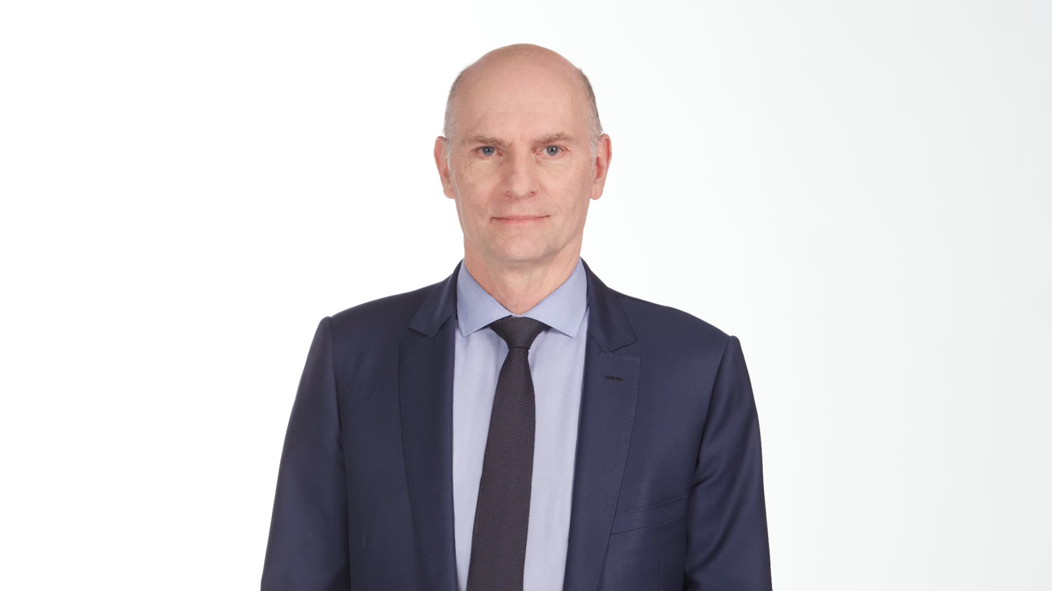 EN ATTENDANT JEAN CASTEX, LAURENT TREVISANI, DIRECTEUR FINANCIER DE LA SNCF, ASSURE L'INTÉRIM À LA TÊTE DU GROUPE
