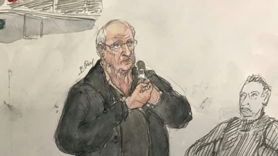 Croquis d'audience du 4 mars 2025 montrant l'ancien chirurgien Joël Le Scouarnec lors de son procès à Vannes, dans le Morbihan.