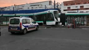 Deux trams sont entrés en collision à Issy-les-Moulineaux lundi soir.