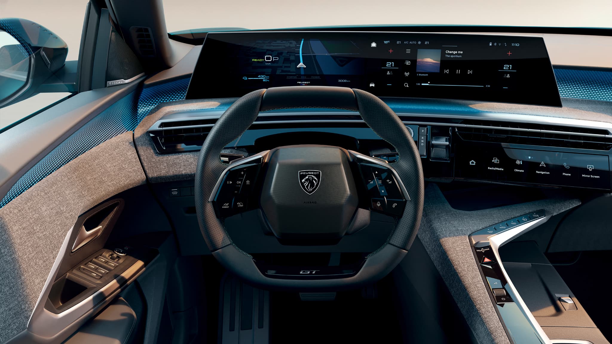 L'intérieur inaugure aussi un nouveau volant chez Peugeot. L'intérieur inaugure aussi un nouveau volant chez Peugeot.
