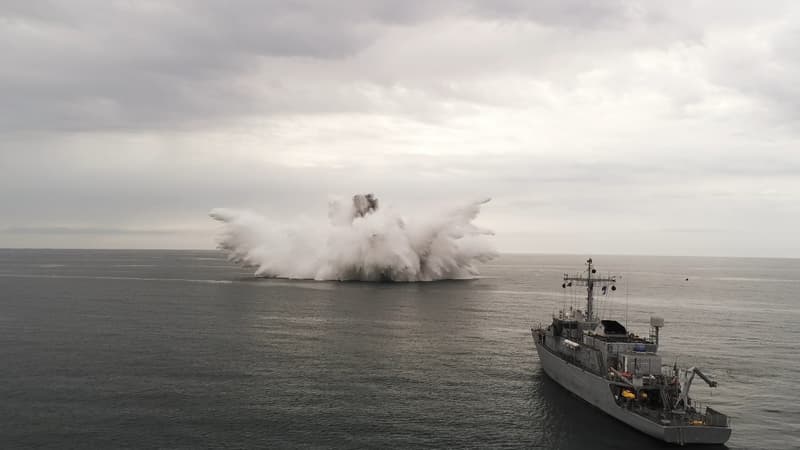 Une opération de contre-minage d'une munition historique datant de la Seconde guerre mondiale au large de Port-en-Bessin (Calvados) le mardi 13 août 2024.