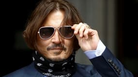 Johnny Depp arrive au tribunal de Londres le 17 juillet 2020 pour son procès en diffamation contre le tabloïd britannique The Sun