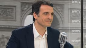 Eric Piolle, maire EELV de Grenoble, était l'invité de Jean-Jacques Bourdin vendredi.