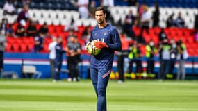 Sergio Rico au Parc des Princes, le 11 septembre