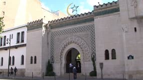 L'entrée de la grande mosquée de Paris.